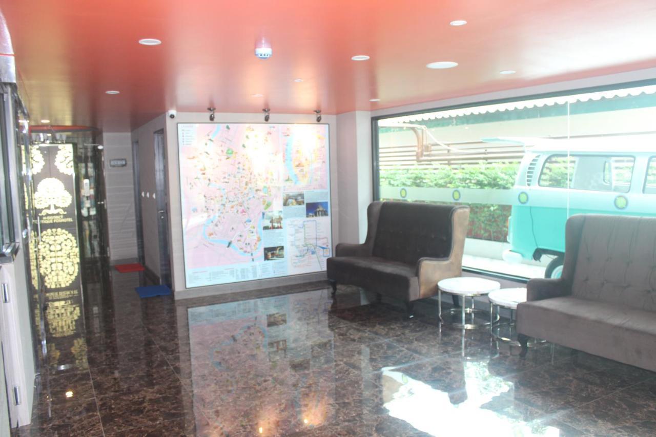 בנגקוק H-District Boutique Poshotel מראה חיצוני תמונה