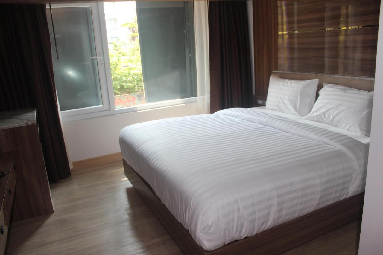 בנגקוק H-District Boutique Poshotel מראה חיצוני תמונה